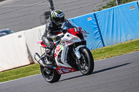 donington-no-limits-trackday;donington-park-photographs;donington-trackday-photographs;no-limits-trackdays;peter-wileman-photography;trackday-digital-images;trackday-photos